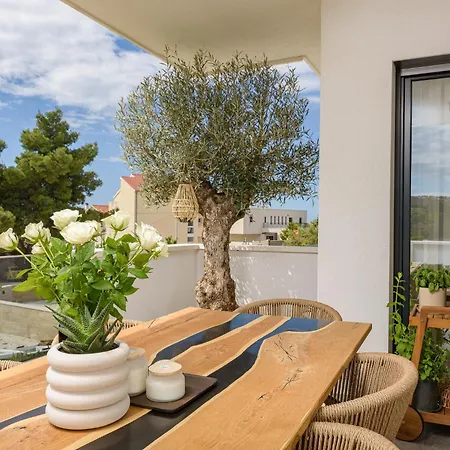 Azure Pine Apartment Trogir