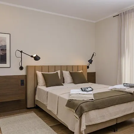Azure Pine Apartment