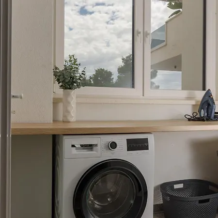 Azure Pine Apartment *